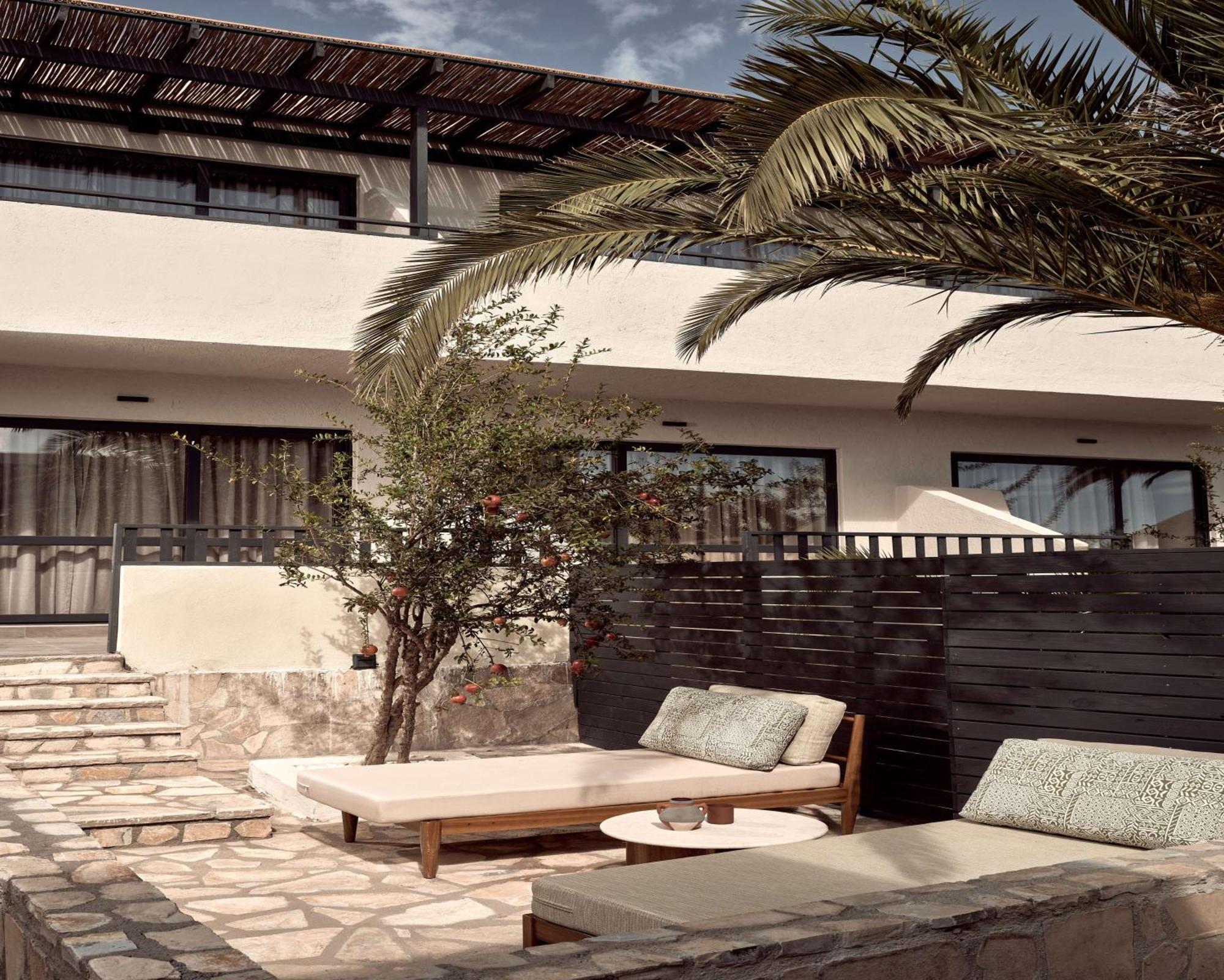 Numo Ierapetra Beach Resort Crete, Adults Only, Curio Collection Hilton מראה חיצוני תמונה